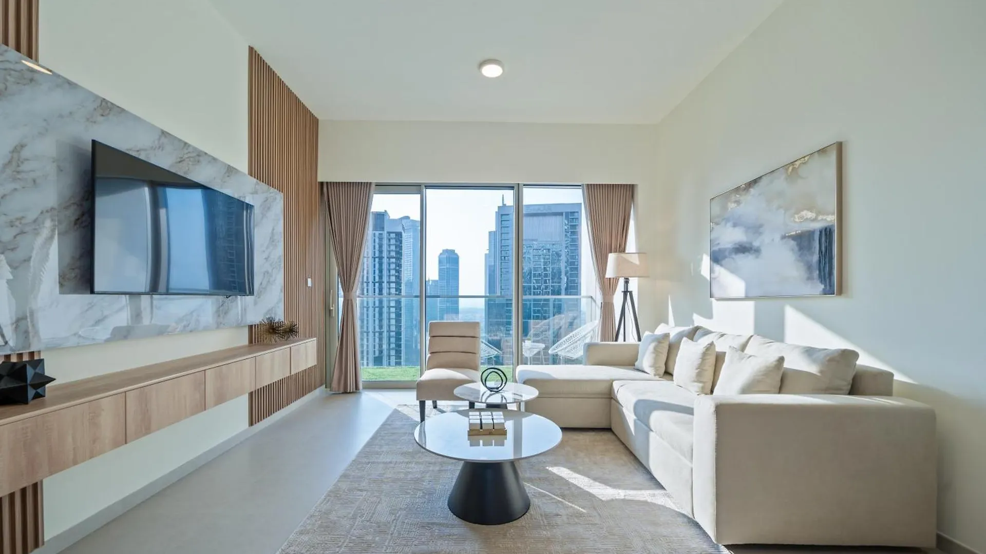 Luxurious 1-Bedroom Residence In Grande, Downtown Dubai Apartment